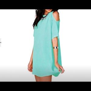 NWOT. Cold shoulder dress